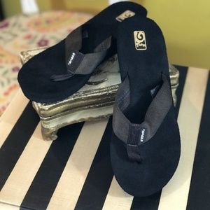 Never Worn Brown Teva Mush Wedge Flip Flop